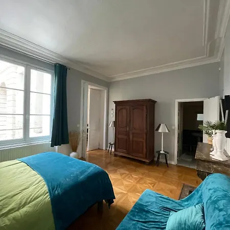 Le Villequier 8 Centre Apartment